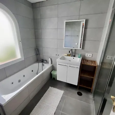 Belvilla By Oyo Altos Del Golf Holiday home